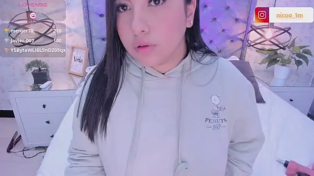 Вебкам-шоу NicolMillerr_