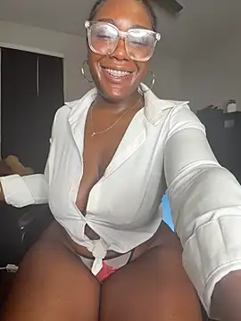 Chat +18 de TilaTotti ao vivo