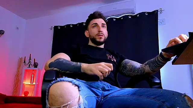 Chat +18 de MightyAaron66 ao vivo