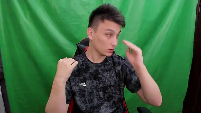 XXX chat uživo modela Justin_time111