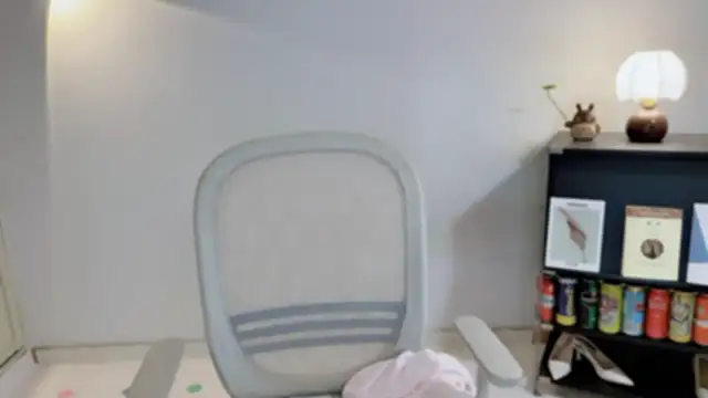 Onechestnut's Live XXX Chat