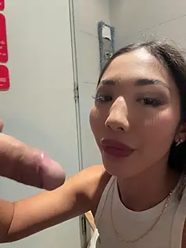 lean_lie8's Live XXX Chat