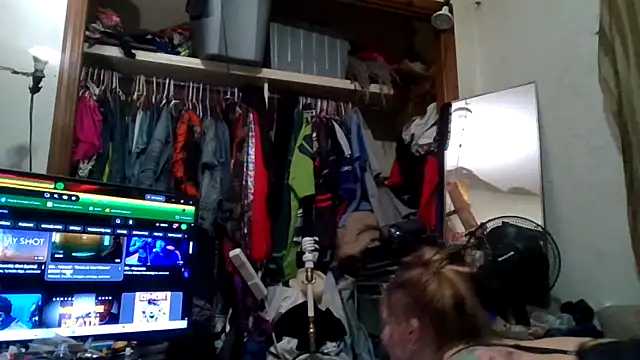 XXX chat uživo modela slinginbigD