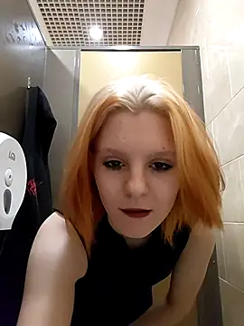 XXX chat uživo modela NinaParri