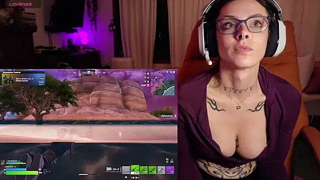 GennaJames Adlı Modelin Web Kamerası Şovu