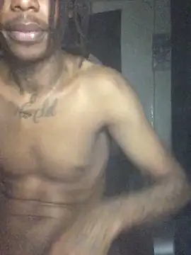 slimgod13: διαδικτυακό σόου στην κάμερα