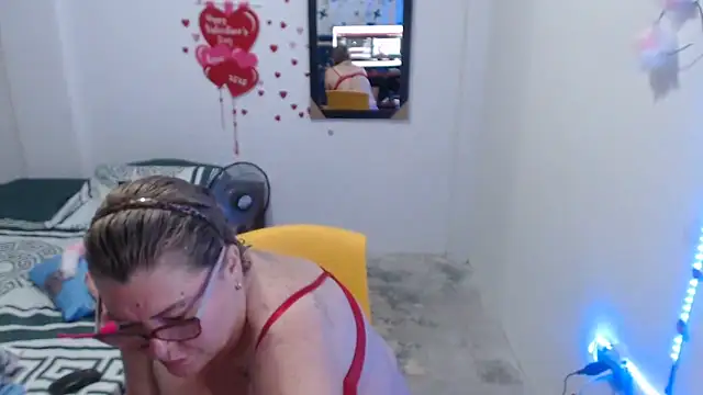 Pokazy przed kamerką – Olgahunder