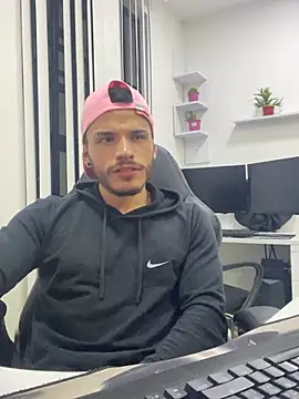 Вебкам-шоу liam_es