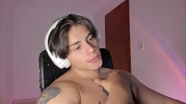 Giordano_Russo's Live XXX Chat