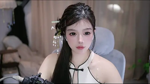 Cecily Chat XXX in diretta