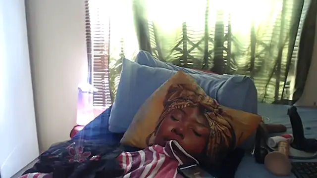 Foxybrownxx1's Live XXX Chat