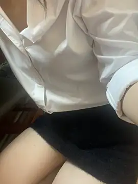 Bee_bee1 在線直播表演