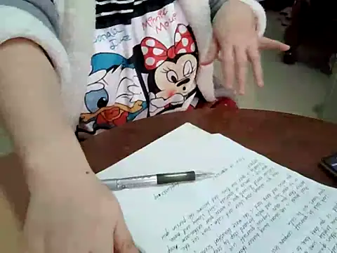 AngelwithEcup Adlı Modelin Canlı XXX Sohbeti