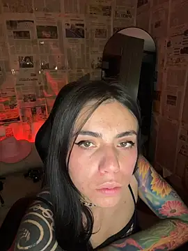 دردشة i_am_nina_ الجنسية المباشرة