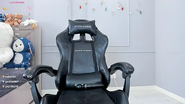 YunleahのライブXXXチャット