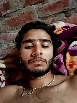 Pokazy przed kamerką – CoralN