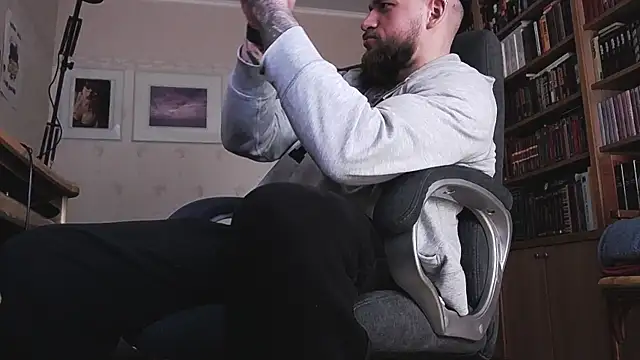 Онлайн чат XXX FindomJason