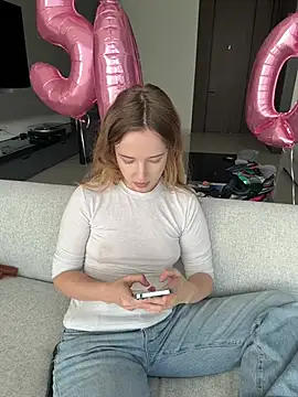 Nura_n_Sarah Webcamshow