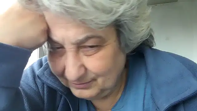 ExquisiteMature's Live XXX Chat