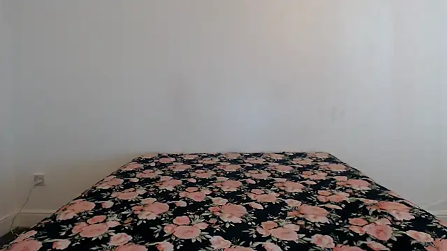 Stella_John Adlı Modelin Canlı XXX Sohbeti