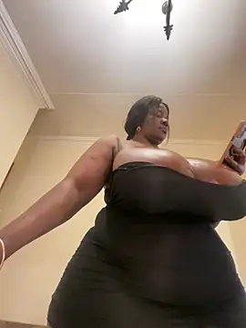 xXXSexyamazon Adlı Modelin Canlı XXX Sohbeti