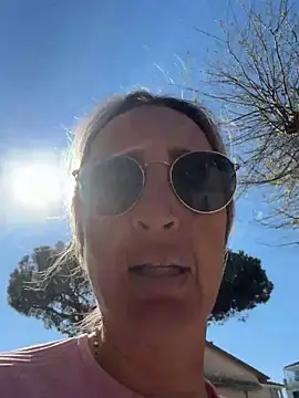 casalinga88's Live XXX Chat