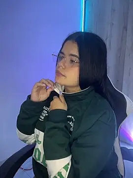 2Angela_ Live XXX Chat