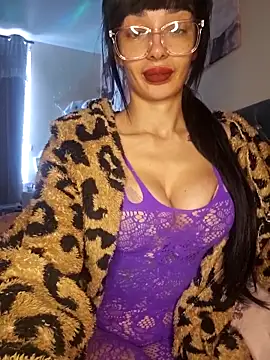 LucyMiax's Live XXX Chat