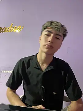 AlexanderCollman2のウェブカメラショー