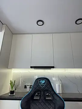 CurlyLara Live XXX-Chat