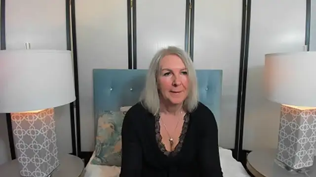 Chat +18 de EricaTop ao vivo