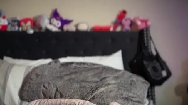 Cum2Charm's Webcam Show