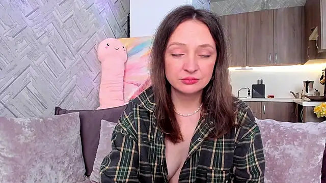 FancyRoom's Live XXX Chat