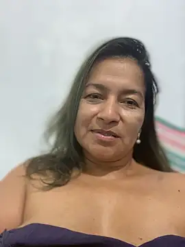 Jlo_69 Chat XXX in diretta