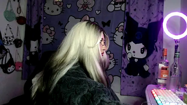 Chat XXX en directo de lussyevans24