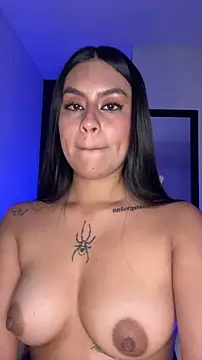 Chat XXX en directo de Kitty_Bloom1