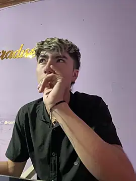 AlexanderCollman2 现场XXX聊天