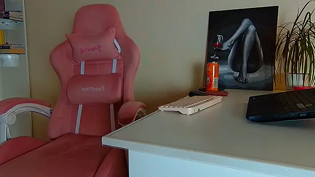 Jules_Queen live XXX chat