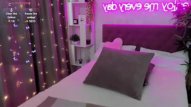 FeralPeach Live XXX-chat