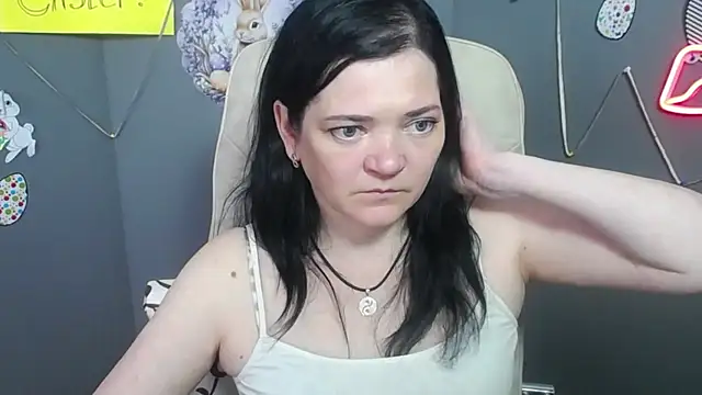 LauraFinn's Webcam Show