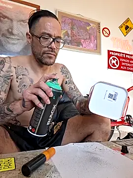 Mr_Graffitimile: онлайн-секс-чат