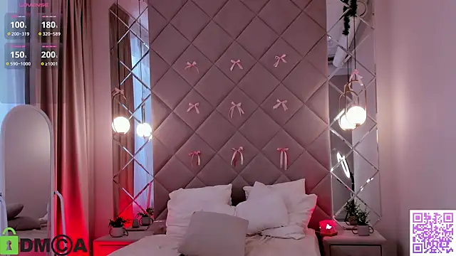 moon_sanny's Live XXX Chat