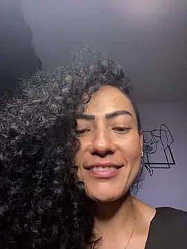 Chatroom XXX en direct de Koral369