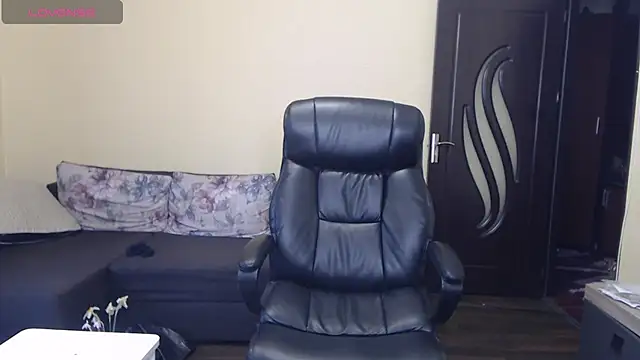 KandyHellenx Adlı Modelin Canlı XXX Sohbeti