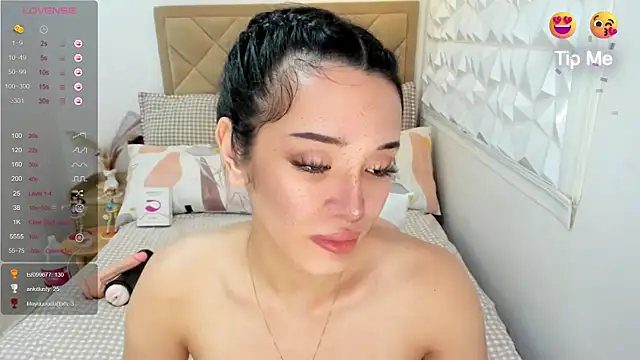 TsHeartXxx's Webcam Show