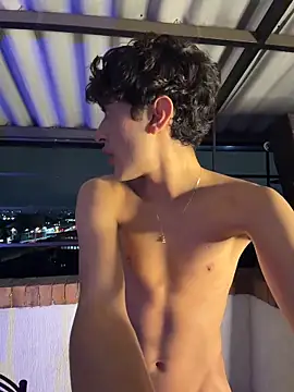 MatthewMoore_ Live XXX-chat