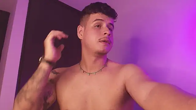 BjornSteel élő XXX-chatje