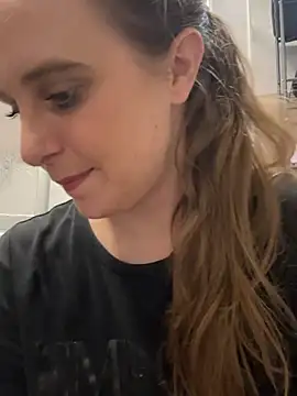 Chantalee live XXX chat