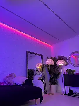 AnnastasiaJune live XXX chat