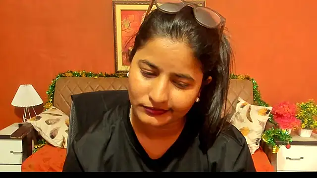 Jasmine_Jaey1's Live XXX Chat